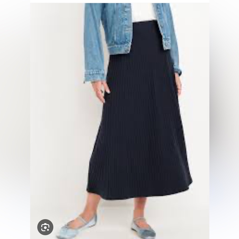 Navy midi skirt